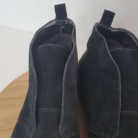 Franco Sarto Ilena Black Chukka Suede Ankle Booties Women's Size 9W - Picture 3 of 11